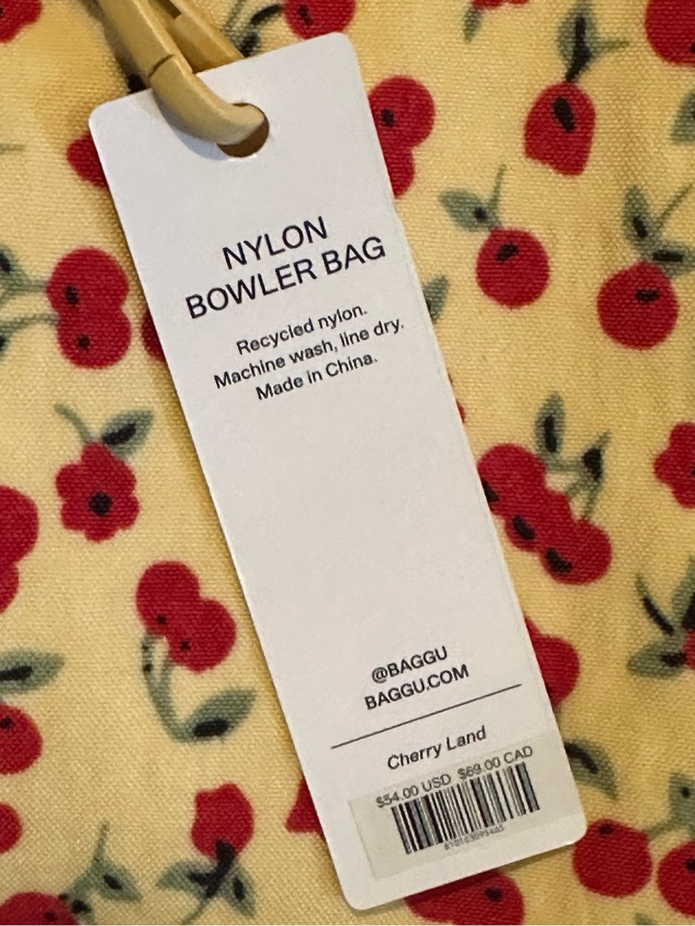 New! BAGGU nylon bowler bag in “cherry land” NWT, flawless - Picture 3 of 16